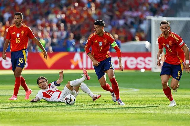 500官方数据-梁宏业：西班牙队可比肩德国队？反正今天可以